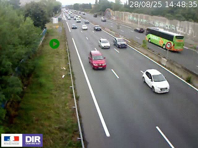 Webcam à Bron sur l'A43 à la jonction avec le boulevard périphérique de Lyon (D383). Vue orientée vers Lyon