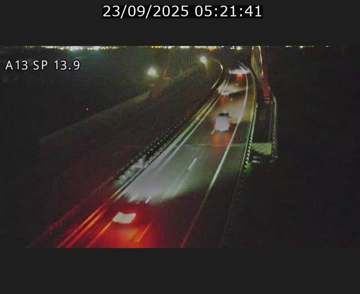 Traffic live webcam Luxembourg Kayl - A13 direction Esch-sur-Alzette/Luxembourg-ville - BK 13.9