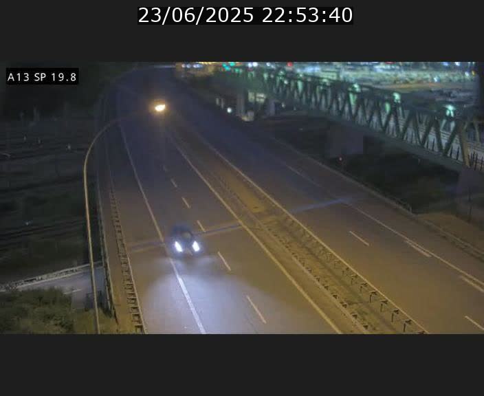 Traffic live webcam Luxembourg Croix de Bettembourg - A13 direction Esch-sur-Alzette - BK 19.8