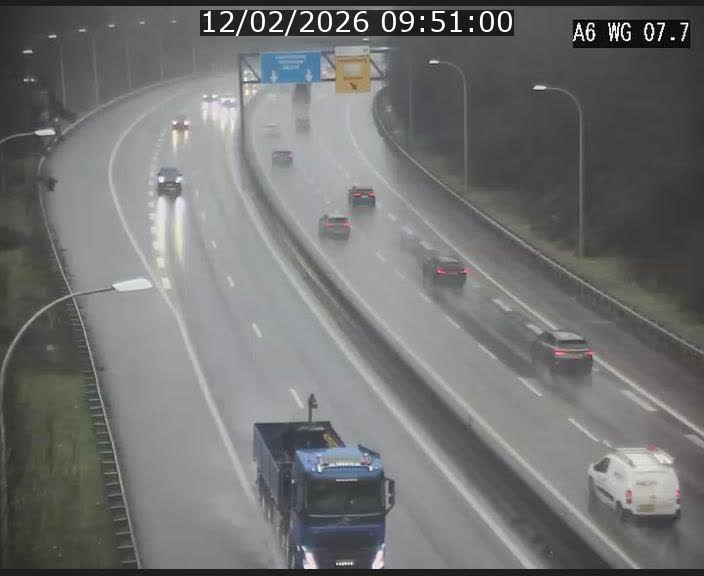 Traffic live webcam Luxembourg - Bridel - A6 - BK 7.7 - direction Belgique