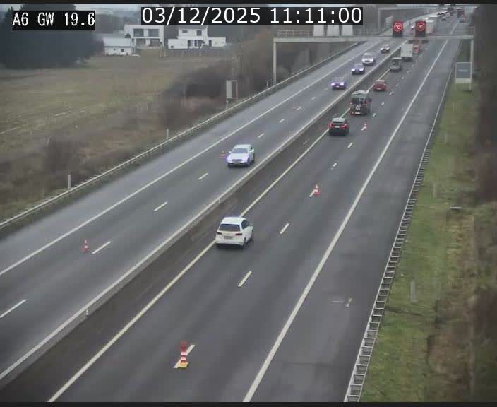 Traffic live webcam Luxembourg - Steinfort - A6 - BK 19.6 - direction Belgique