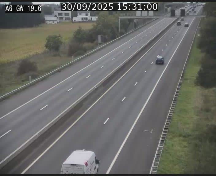 Traffic live webcam Luxembourg - Steinfort - A6 - BK 19.6 - direction Belgique