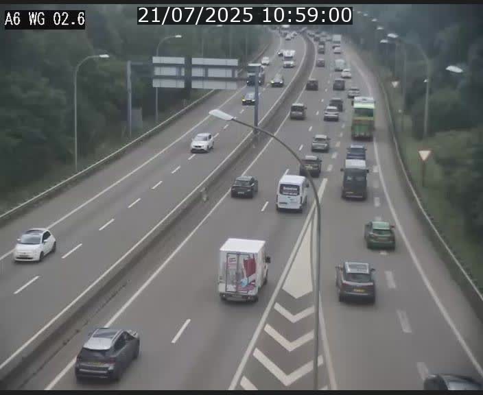 Traffic live webcam Luxembourg Croix de Cessange - A6 - BK 2.6 - direction France/Allemagne