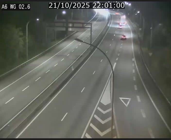 Traffic live webcam Luxembourg Croix de Cessange - A6 - BK 2.6 - direction France/Allemagne