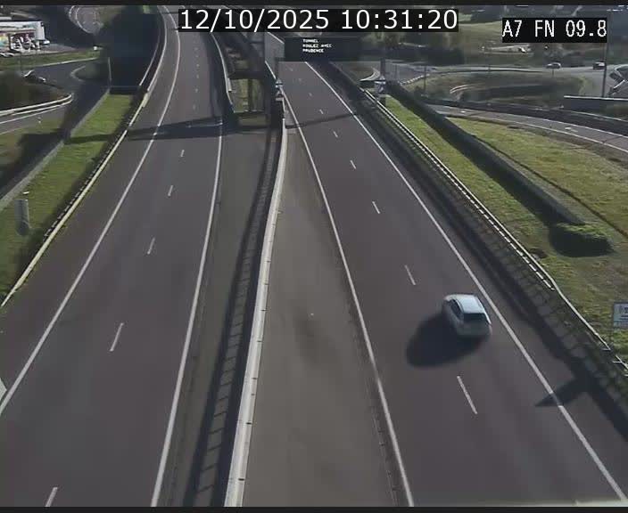 Caméra trafic Luxembourg - A7, Tunnel Gousselerbierg, sortie sud, direction rond-point Lorentzweiler (BK 9.9)