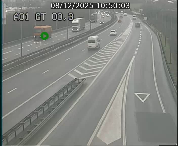 Traffic live webcam Luxembourg Croix de Gasperich - A1 direction Kirchberg - BK 0.3