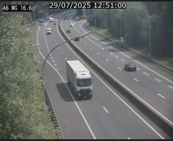 Traffic live webcam Luxembourg Aire de Capellen - A6 - BK 16.6 - direction Luxembourg/France/Allemagne