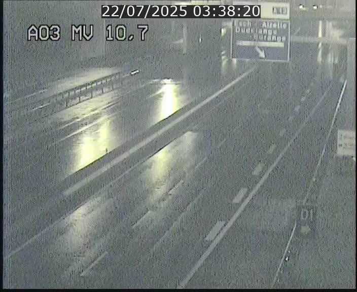 Traffic live webcam Luxembourg Croix de Bettembourg - A3 - BK 10.7 - direction France