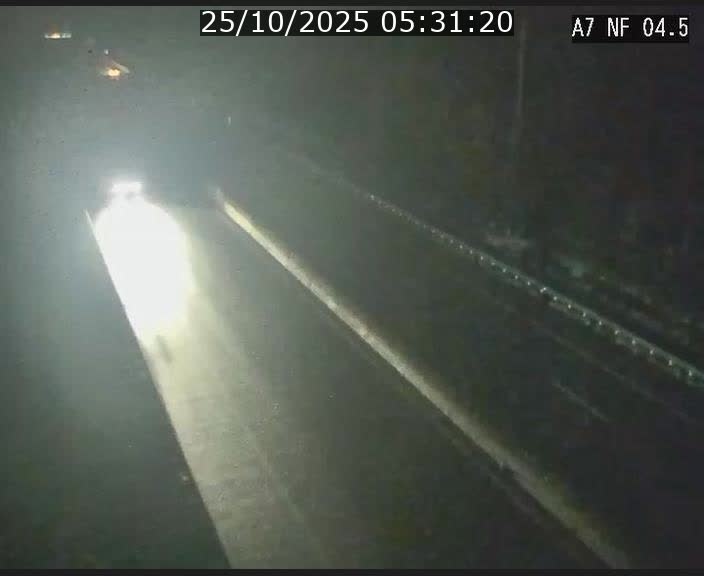 Caméra autoroute Luxembourg A7 - Passage à gibier Rëngelbour - direction Tunnel Grouft