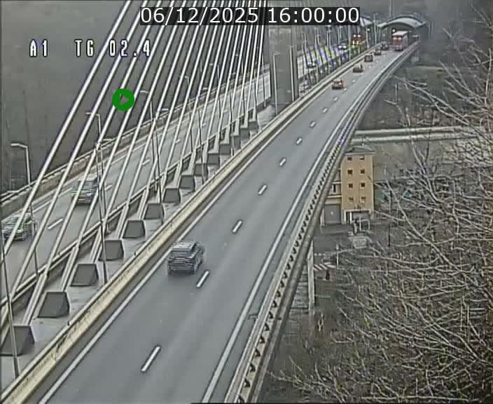 Traffic live webcam Luxembourg Sandweiler - A1 direction Luxembourg-ville - BK 2.4