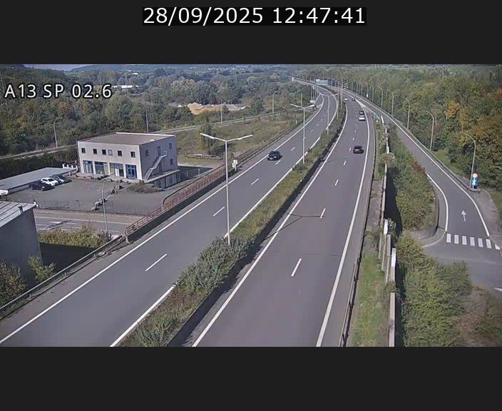Traffic live webcam Luxembourg Sanem - A13 direction Pétange - BK 2.6