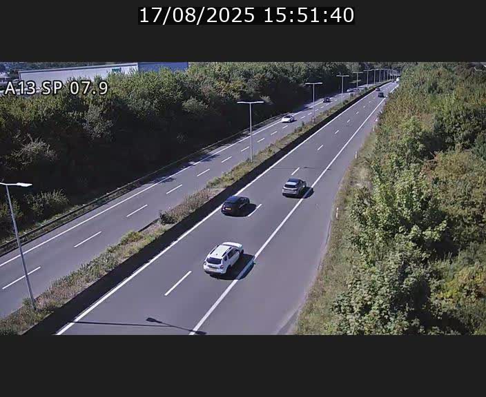 Traffic live webcam Luxembourg Jonction Lankelz - A13 direction Pétange - BK 7.9