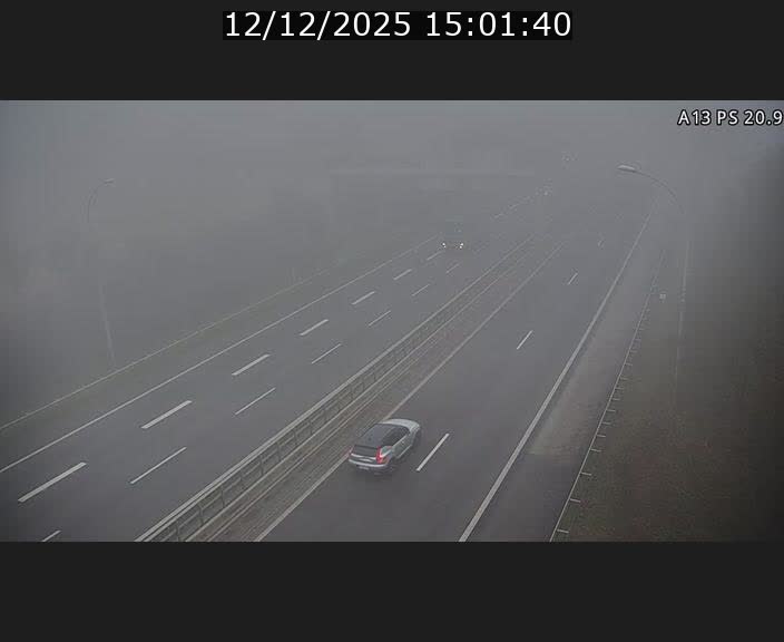 Traffic live webcam Luxembourg Croix de Bettembourg, rond-point d'Hellange - A13 direction Allemagne - BK 20.9
