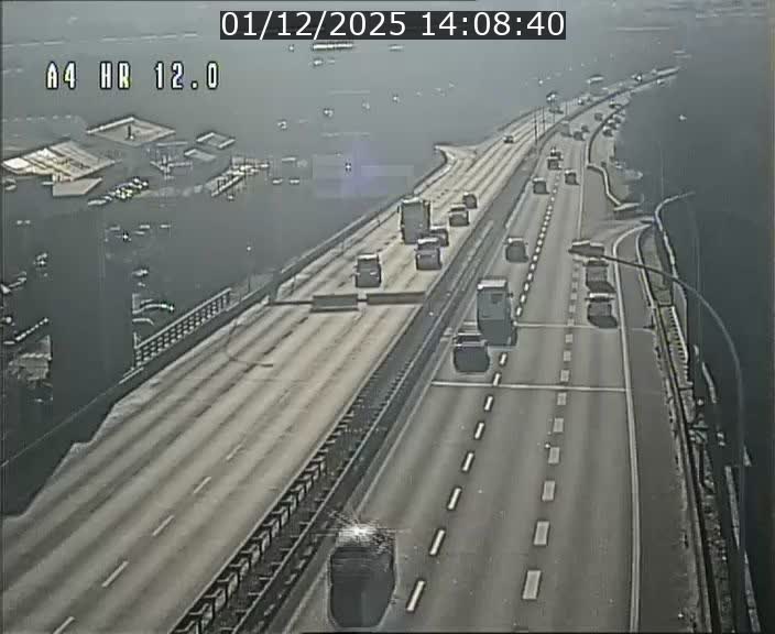 Traffic live webcam Luxembourg Jonction Foetz - A4 - BK 12.0 - direction Esch sur Alzette