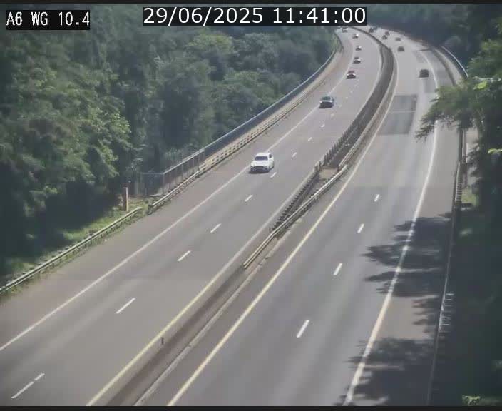 Traffic live webcam Luxembourg Mamer - A6 - BK 10.4 - direction Luxembourg/France/Allemagne
