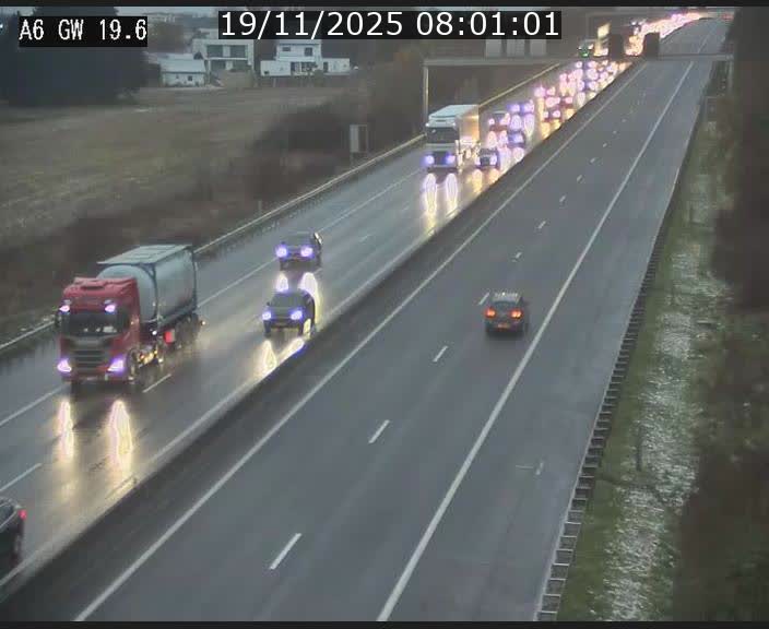 Traffic live webcam Luxembourg - Steinfort - A6 - BK 19.6 - direction Belgique