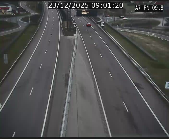 Caméra trafic Luxembourg - A7, Tunnel Gousselerbierg, sortie sud, direction rond-point Lorentzweiler (BK 9.9)