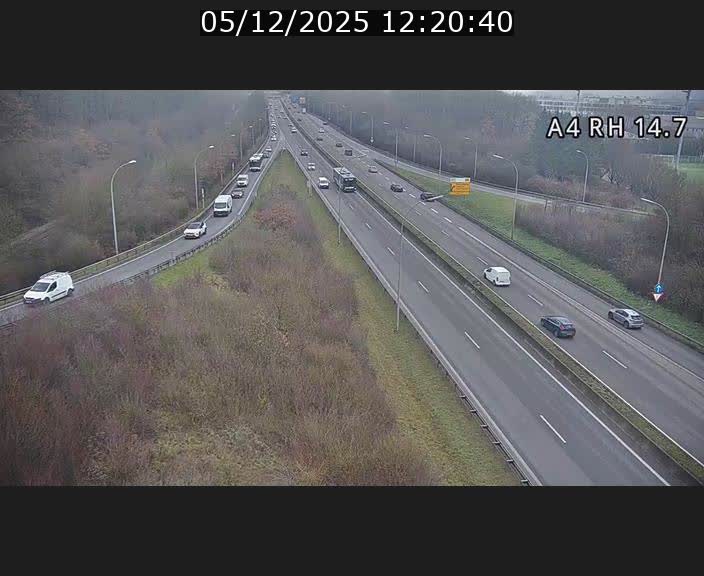 Traffic live webcam Luxembourg Jonction Lankelz - A4 - BK 14.7 - direction Luxembourg