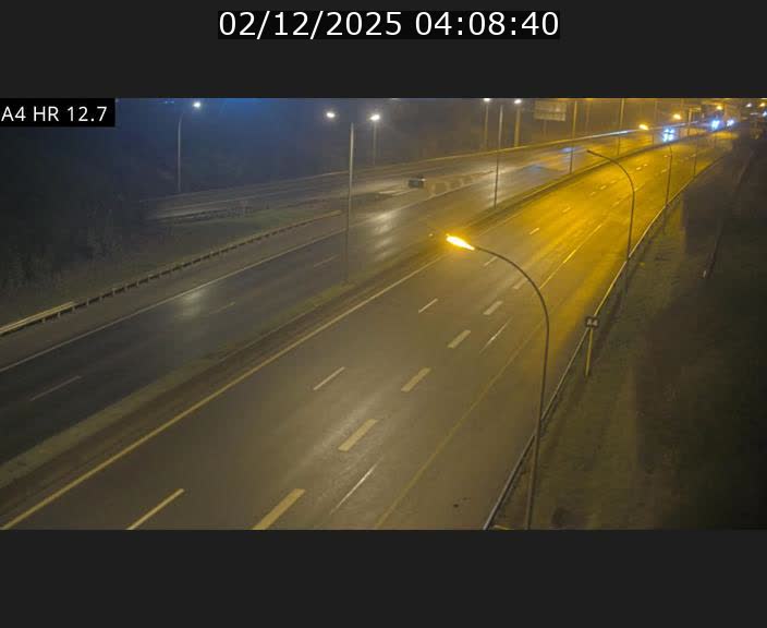 Traffic live webcam Luxembourg Esch sur Alzette - A4 - BK 12.7 - direction Esch-Belval