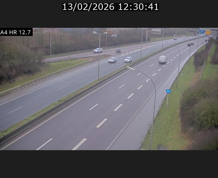 Traffic live webcam Luxembourg Esch sur Alzette - A4 - BK 12.7 - direction Esch-Belval