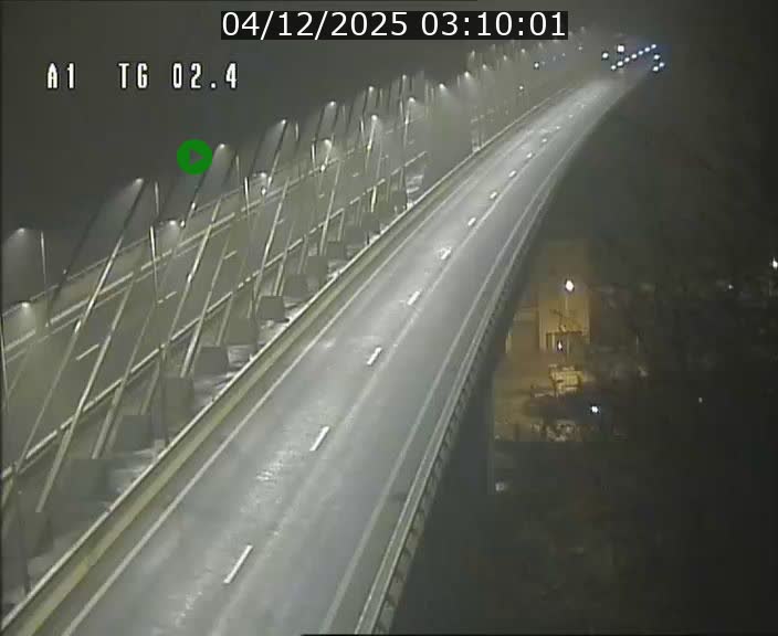 Traffic live webcam Luxembourg Sandweiler - A1 direction Luxembourg-ville - BK 2.4