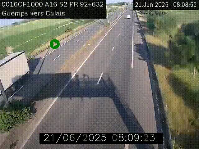 Webcam A16 juste après l'aire de repos d'Offekerque à Guemps. Vue orientée vers Calais