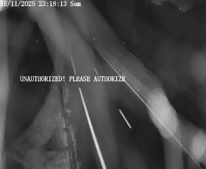 Webcam sur la D910 située dans la Côte des 4 vents. Vue orientée vers le bas, vers Saint-Avold.