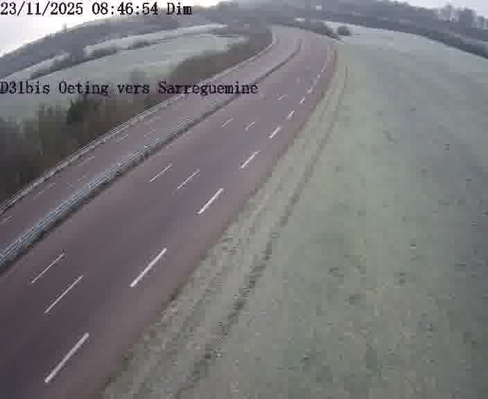Webcam installée le long de D31bis (France) à Oeting, pointée vers Sarreguemines, utile pour suivre précisément les conditions de trafic.