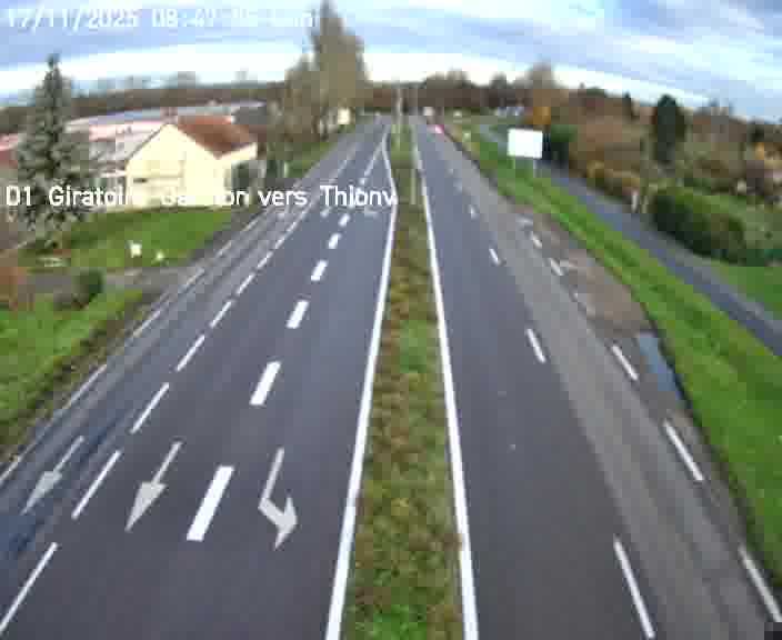 Webcam de surveillance sur D1 (France) à Ennery, cadrée vers Thionville, proposant une information routière utile aux déplacements quotidiens.