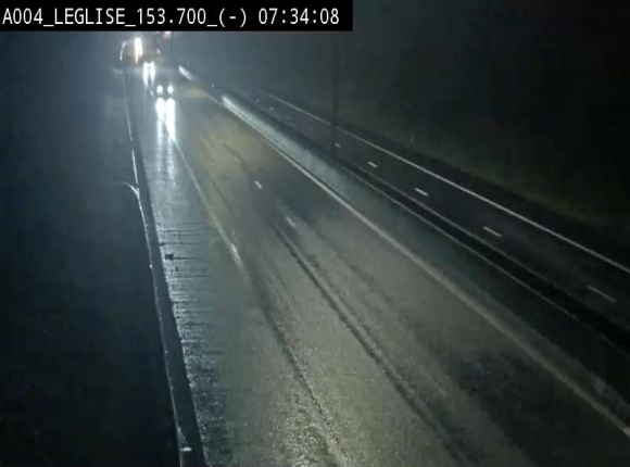 Webcam autoroute A4 (E411-E25) à Léglise, avant la jonction avec la N40. Vue orientée vers Bruxelles