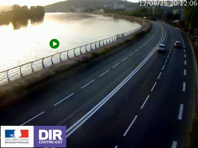 Webcam sur le quai Parjot à Vienne, aux Portes de Lyon, sur la Nationale 7, à la jonction avec le boulevard du Rhône-nord (D1407), caméra orientée vers Lyon