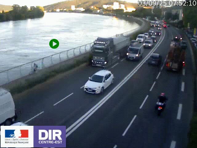 Webcam sur le quai Parjot à Vienne, aux Portes de Lyon, sur la Nationale 7, à la jonction avec le boulevard du Rhône-nord (D1407), caméra orientée vers Lyon