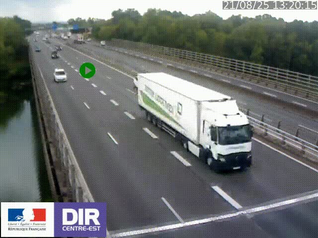 Caméra trafic à la jonction entre l'A46 (Rocade-est de Lyon) et l'A42 à hauteur de Vault-en-Velin en direction de Marseille