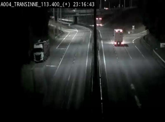 Webcam dans les Ardennes sur l'E411 à hauteur de Transinne. Vue orientée vers le sud de la Belgique