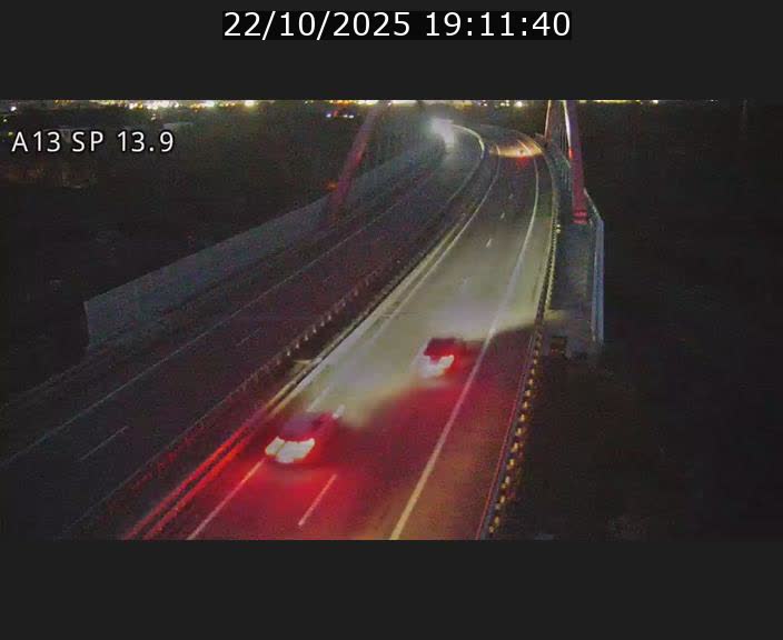 Traffic live webcam Luxembourg Kayl - A13 direction Esch-sur-Alzette/Luxembourg-ville - BK 13.9