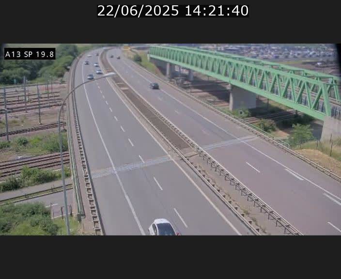 Traffic live webcam Luxembourg Croix de Bettembourg - A13 direction Esch-sur-Alzette - BK 19.8