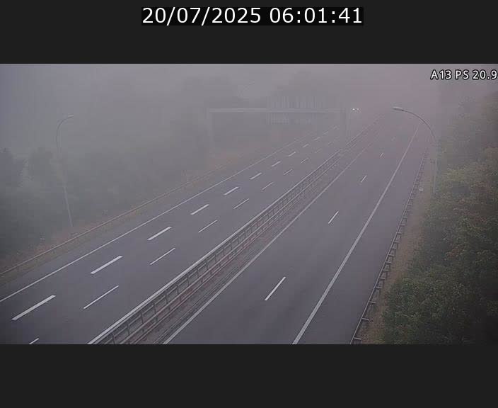 Traffic live webcam Luxembourg Croix de Bettembourg, rond-point d'Hellange - A13 direction Allemagne - BK 20.9
