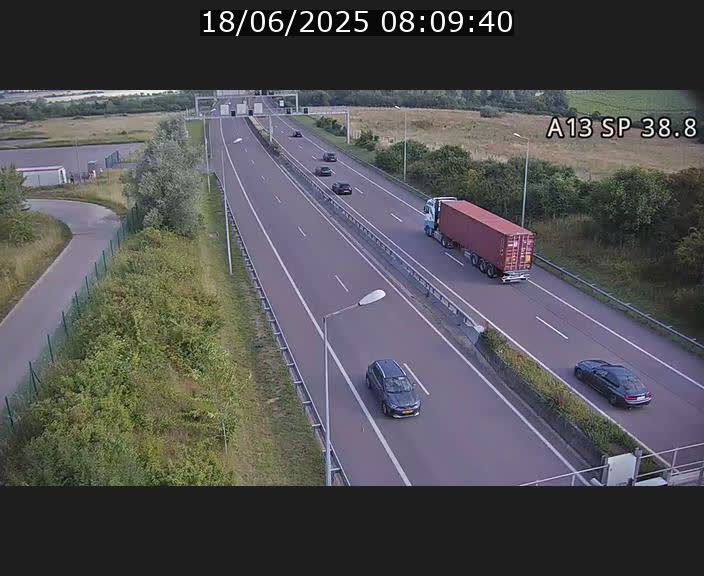 Webcam autoroute A13 à l'entrée ouest du tunnel Markusbierg à Schengen. Vue orientée vers le tunnel et l'Allemagne