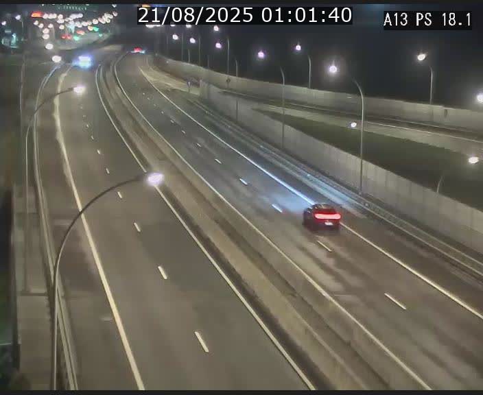 Traffic live webcam Luxembourg Dudelange - A13 direction Croix de Bettembourg - BK 18.1