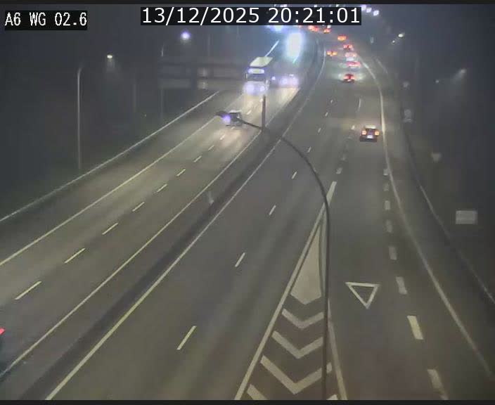 Traffic live webcam Luxembourg Croix de Cessange - A6 - BK 2.6 - direction France/Allemagne