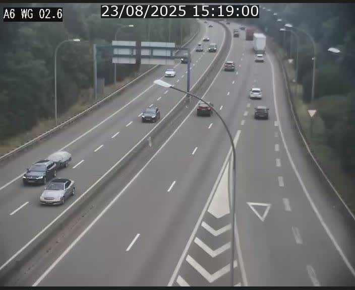 Traffic live webcam Luxembourg Croix de Cessange - A6 - BK 2.6 - direction France/Allemagne