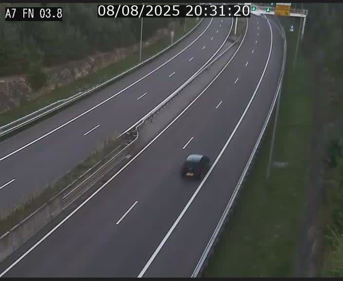 Caméra autoroute Luxembourg A7 - Passage à gibier Rëngelbour - direction Tunnel Stafelter
