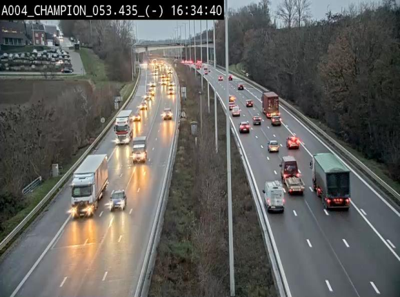 Webcam E411 à Champion, à proximité de Namur. Vue orientée vers Bruxelles