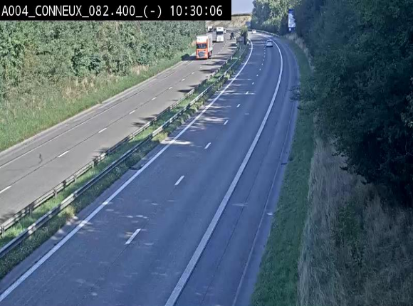 Webcam sur l'E411 avant les sorties 20 menant à Ciney, Dinant et Achêne. Vue orientée vers Namur