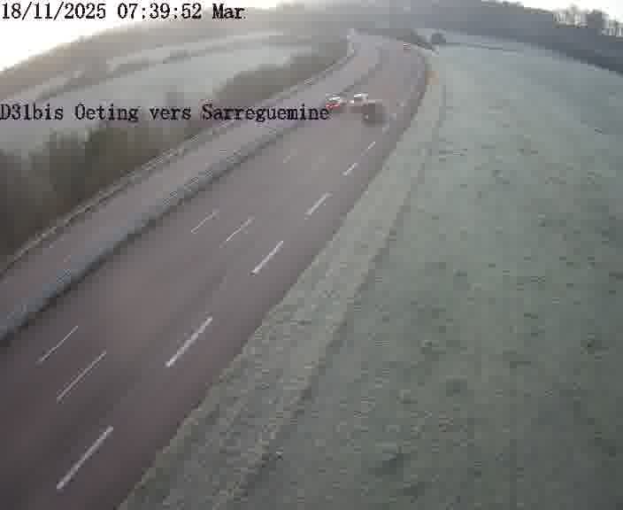 Webcam installée le long de D31bis (France) à Oeting, pointée vers Sarreguemines, utile pour suivre précisément les conditions de trafic.