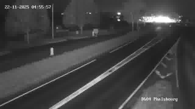 Webcam de surveillance sur D604 (France) à Phalsbourg, cadrée vers Phalsbourg, proposant une information routière utile aux déplacements quotidiens.
