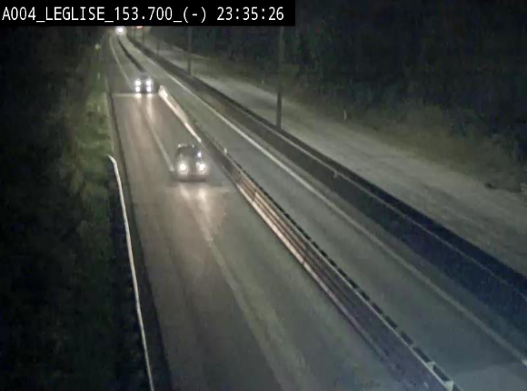 Webcam autoroute A4 (E411-E25) à Léglise, avant la jonction avec la N40. Vue orientée vers Bruxelles