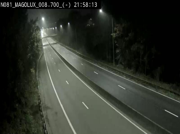 Webcam sur la N81 (E411) à hauteur de la jonction avec la N883. Vue orientée vers Arlon