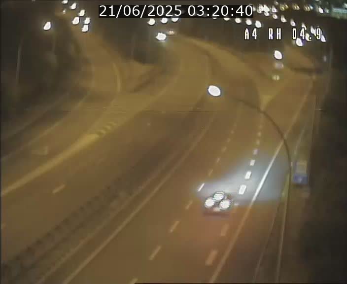 Traffic live webcam Luxembourg Leudelange - A4 - BK 4.9 - direction Luxembourg