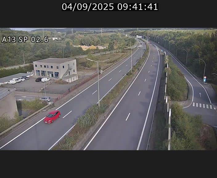 Traffic live webcam Luxembourg Sanem - A13 direction Pétange - BK 2.6